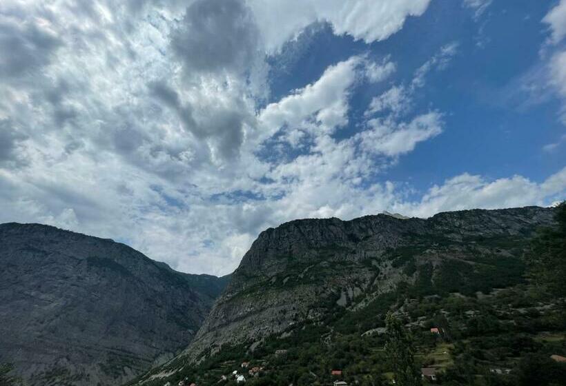 پانسیون Turi Selcë