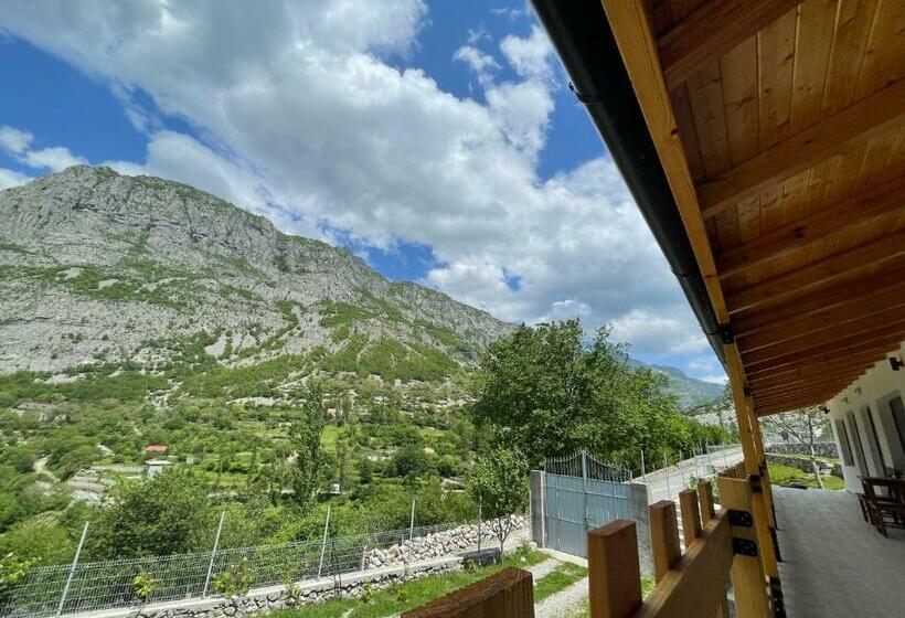 پانسیون Turi Selcë