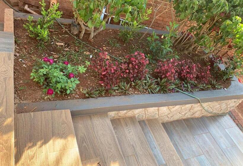 膳宿费 Victoria Guest House Nyumbani