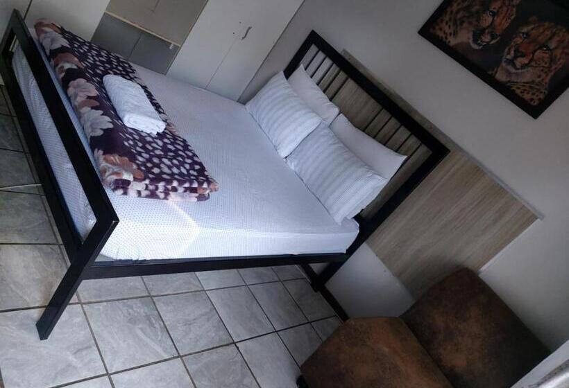 膳宿费 Victoria Guest House Nyumbani