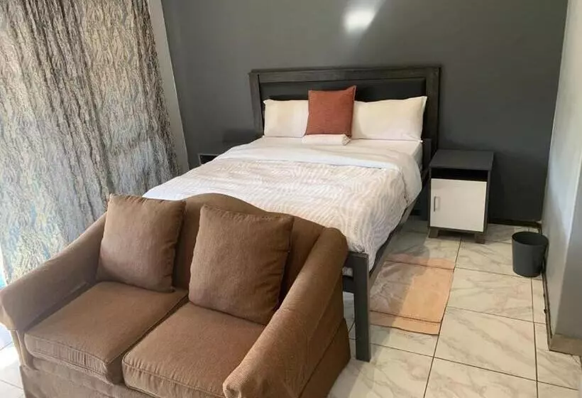 ペンション Victoria Guest House Nyumbani