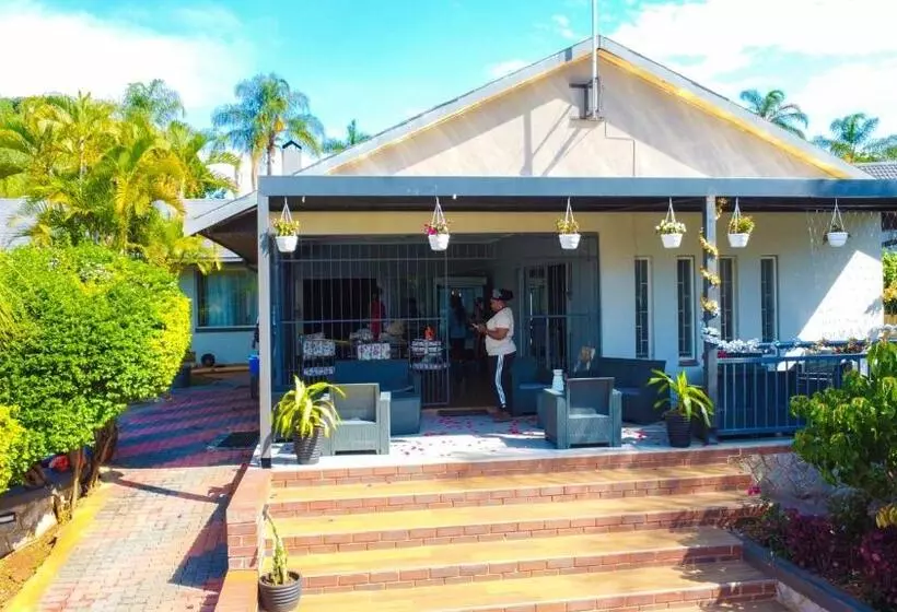 ペンション Victoria Guest House Nyumbani