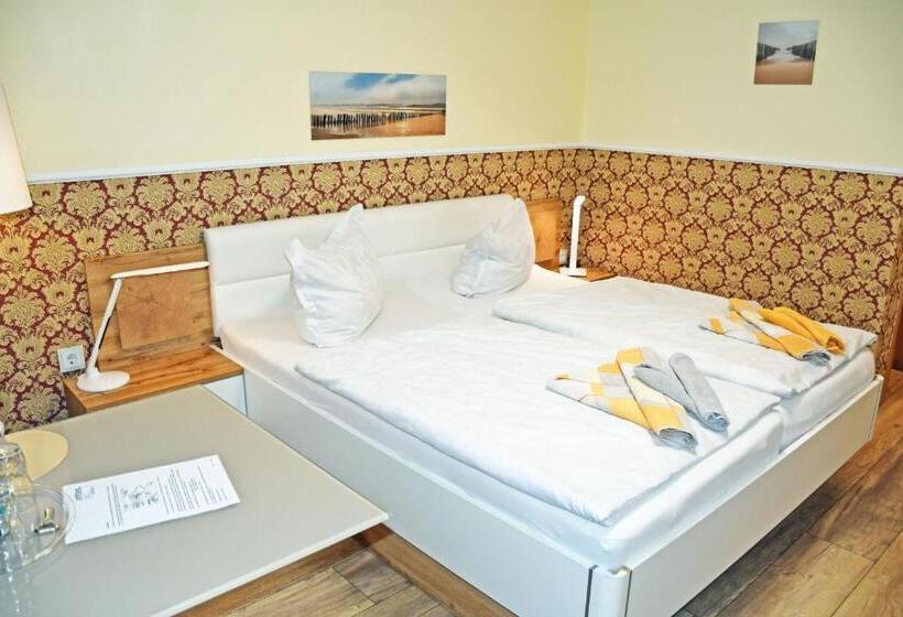 Sassnitzer Hotel Mit Bäderarchitektur, Seeblick Und Sauna