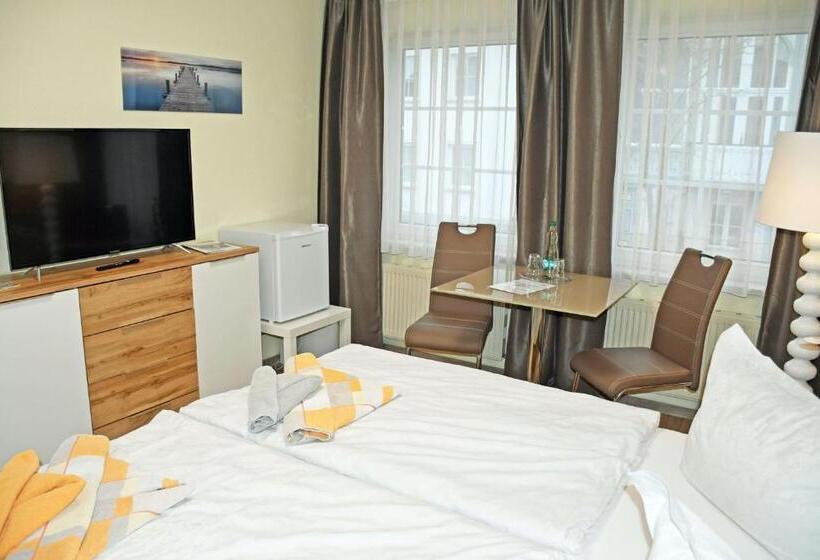 Sassnitzer Hotel Mit Bäderarchitektur, Seeblick Und Sauna