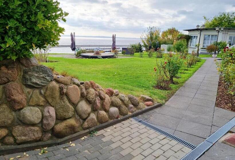 Sassnitzer Hotel Mit Bäderarchitektur, Seeblick Und Sauna
