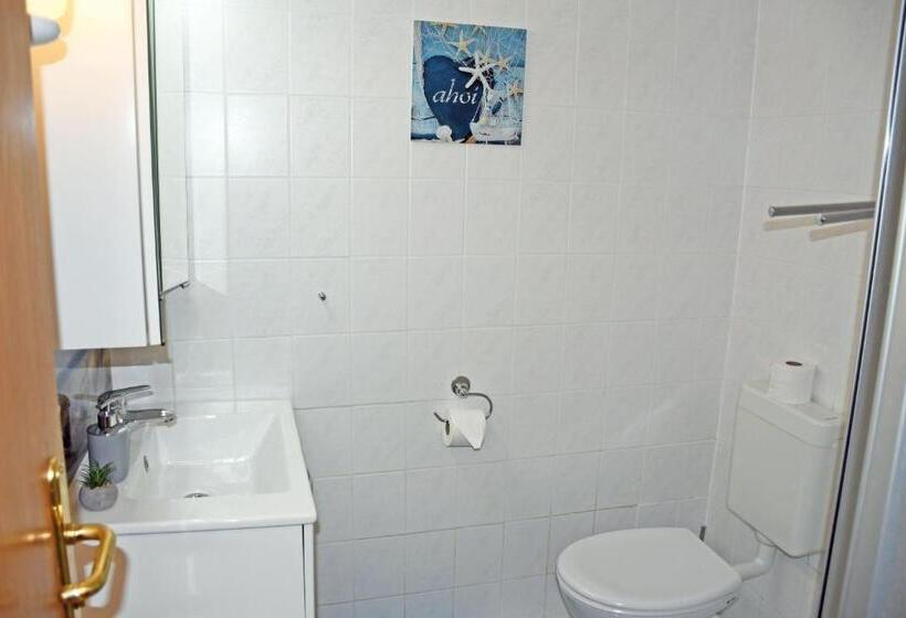 Sassnitzer Hotel Mit Bäderarchitektur, Seeblick Und Sauna