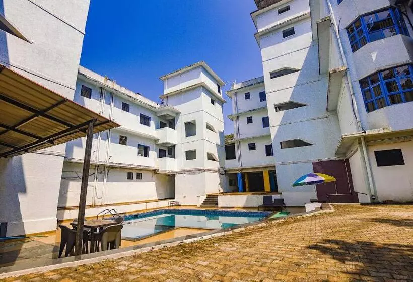ホテル Fabescape Aqualura Verem With Swimming Pool