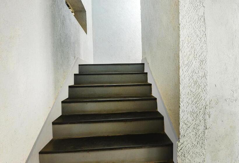 Hotel Fabescape Aqualura Verem With Swimming Pool