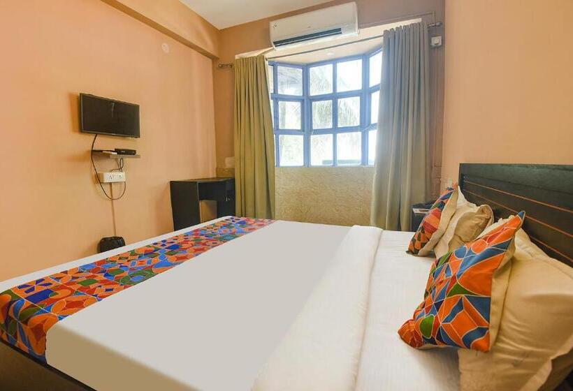 Hotel Fabescape Aqualura Verem With Swimming Pool