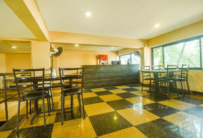 Hotel Fabescape Aqualura Verem With Swimming Pool