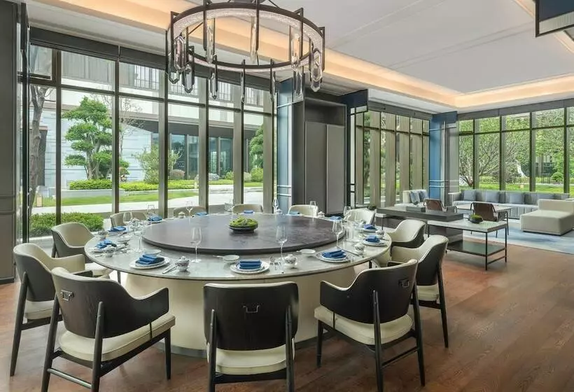 Hotelli Four Points By Sheraton Guangzhou, Baiyun