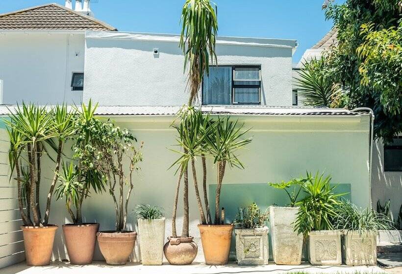 فندق Neighbourgood Hill