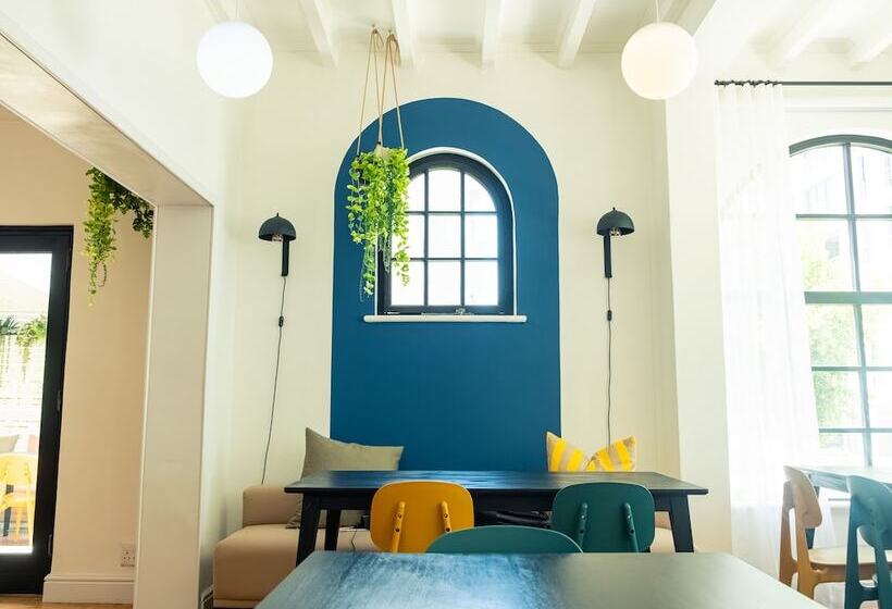 فندق Neighbourgood Hill