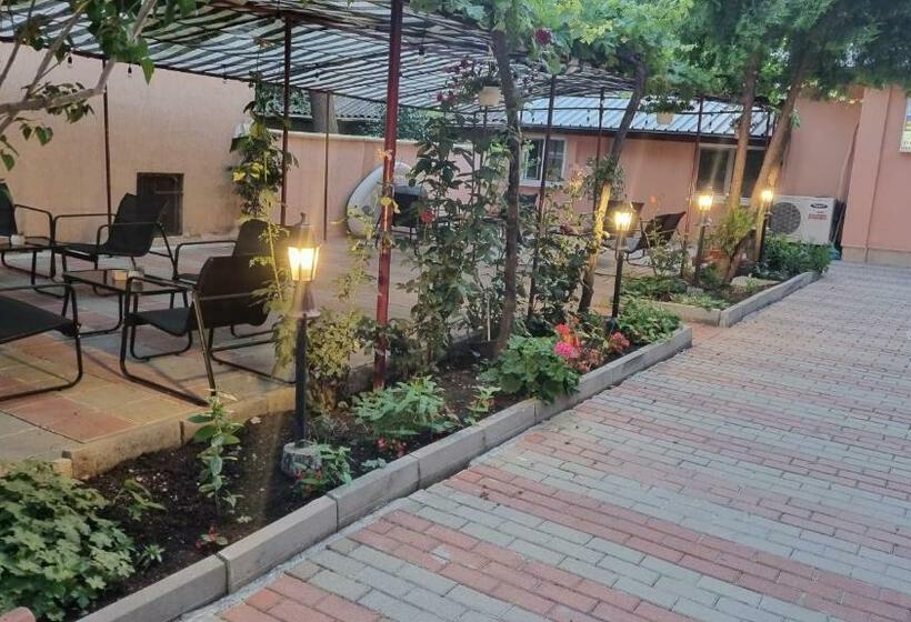 膳宿费 къща за гости пиргос