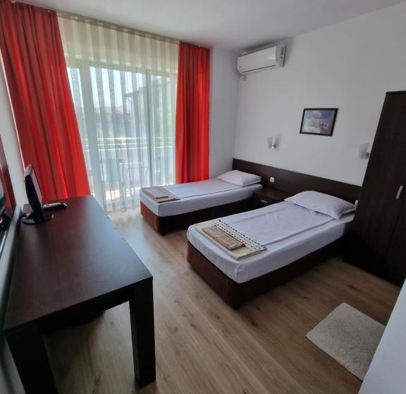 پانسیون стаи за гости мистрал