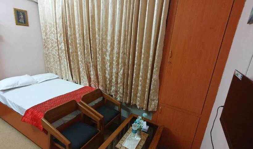 پانسیون Bani Park Cottage