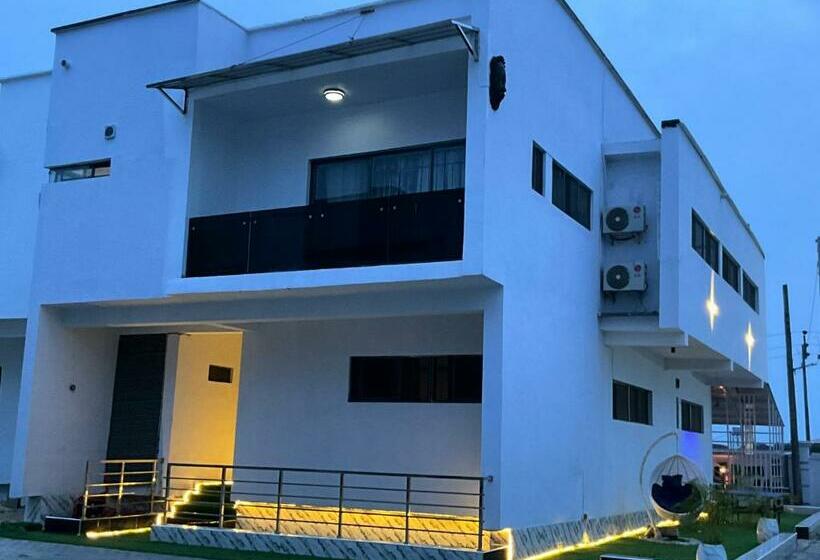 پانسیون Cado Luxury House