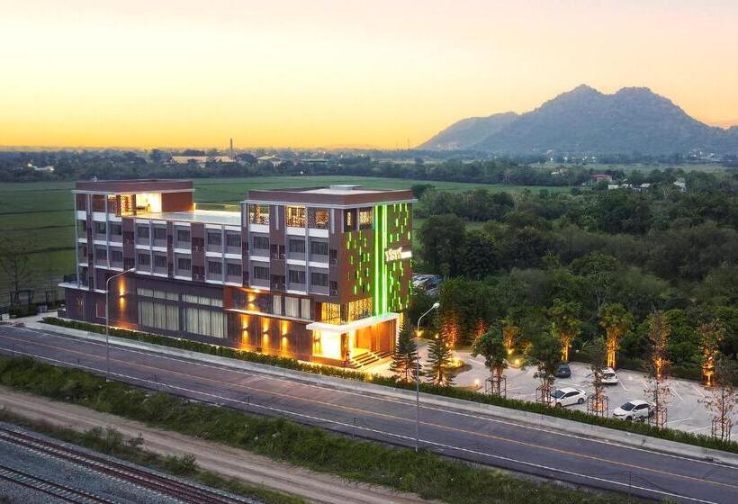 Ysw Hotel Lopburi