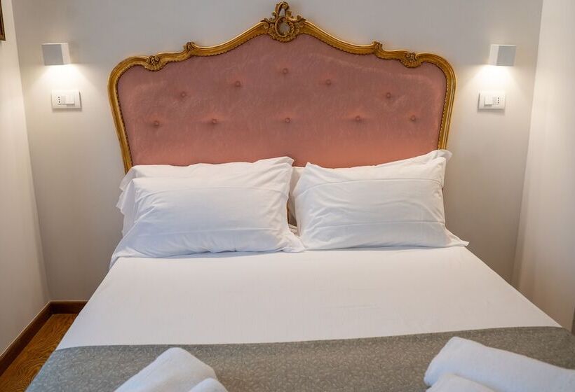 تختخواب و صبحانه Residenza Degli Speziali