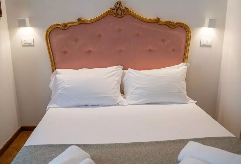 تختخواب و صبحانه Residenza Degli Speziali