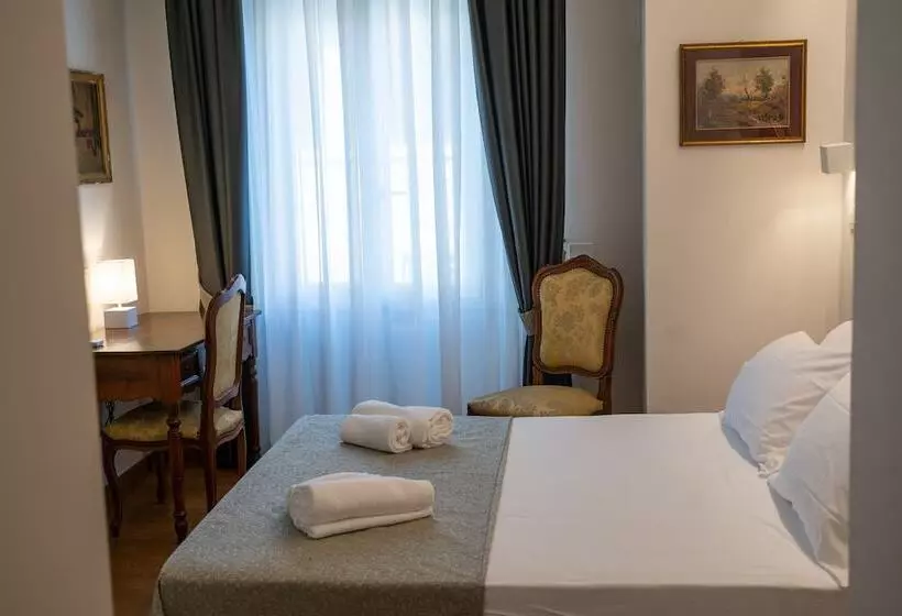 تختخواب و صبحانه Residenza Degli Speziali