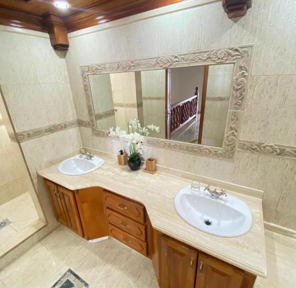 پانسیون Grand Case Palace