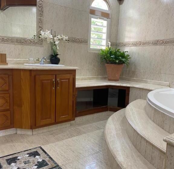 پانسیون Grand Case Palace