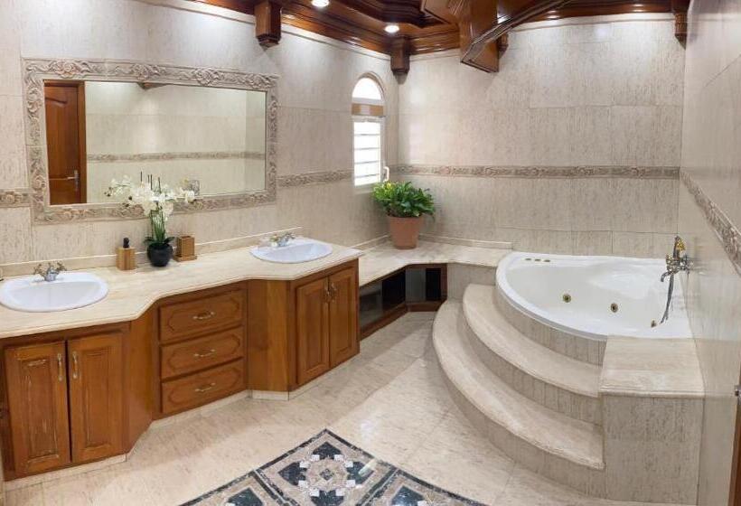 پانسیون Grand Case Palace