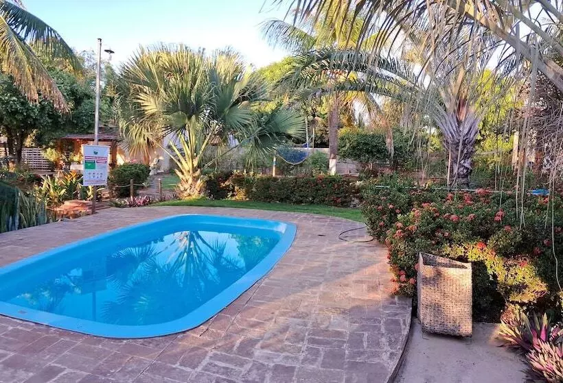 ユースホステル Pousada Jardim Da Lagoa Ba