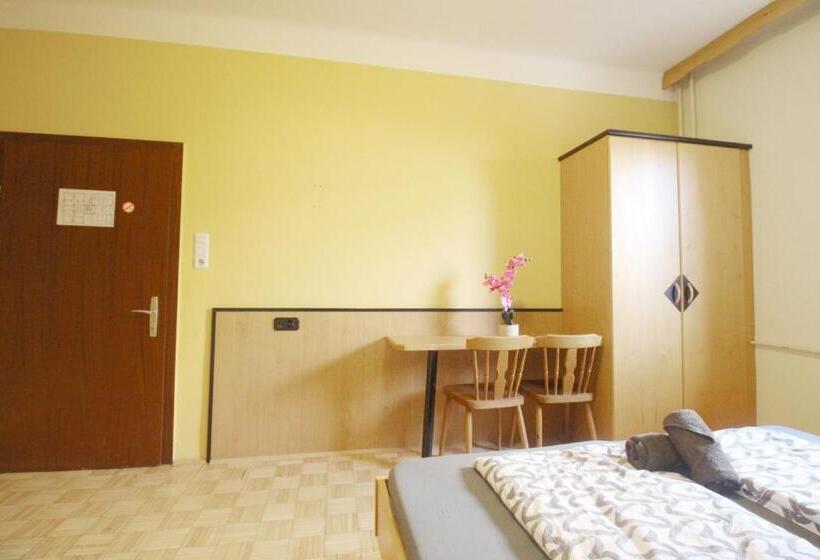 تختخواب و صبحانه Db Apartment In Hütteldorferstrasse U3 Area