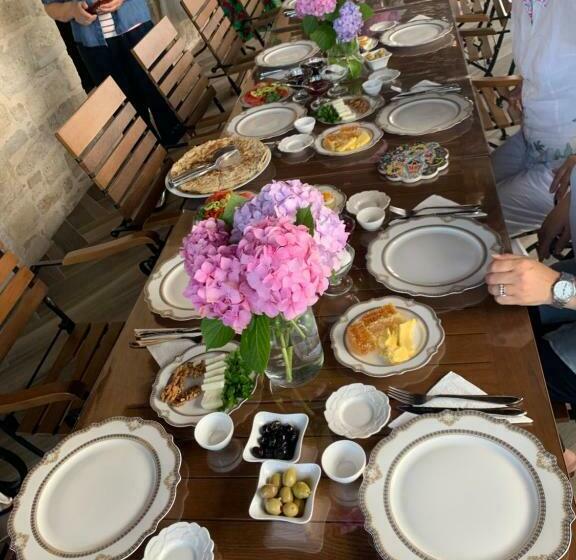 Meryem Hanim Buti̇k Otel