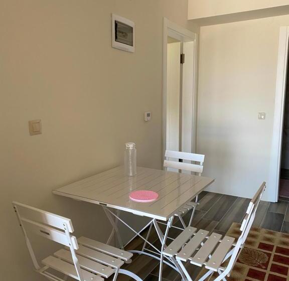 Meryem Hanim Buti̇k Otel