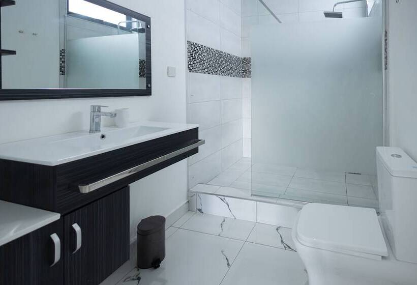 O Beach Boutique Studios