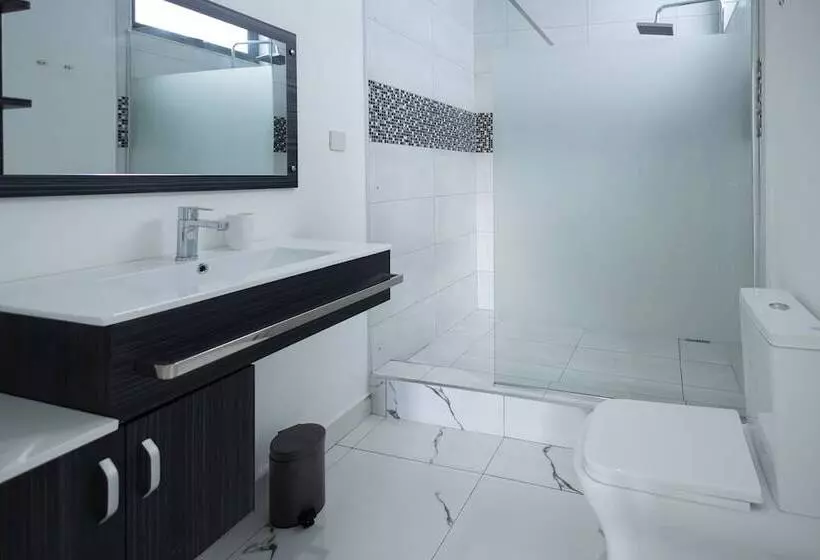 O Beach Boutique Studios