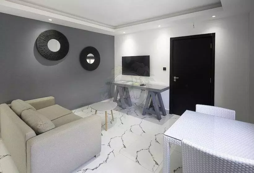 O Beach Boutique Studios