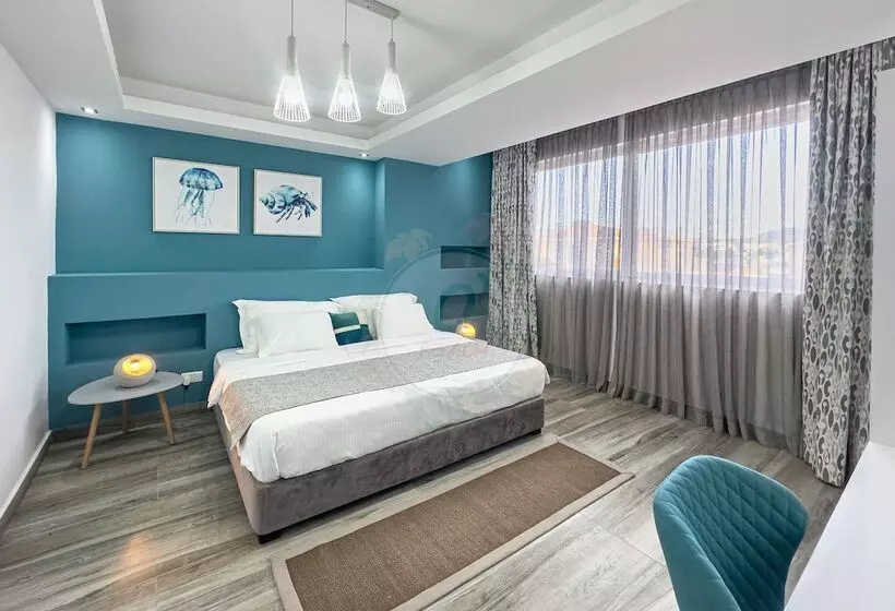 O Beach Boutique Studios
