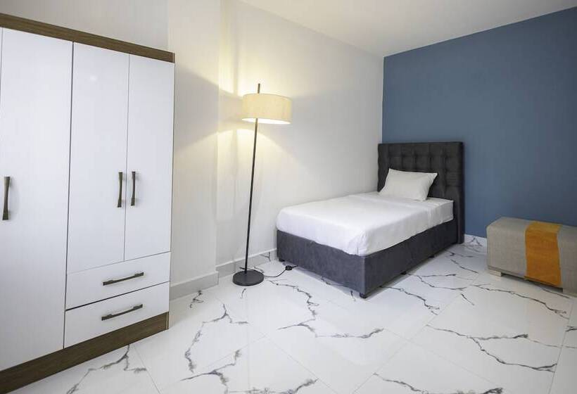 O Beach Boutique Studios