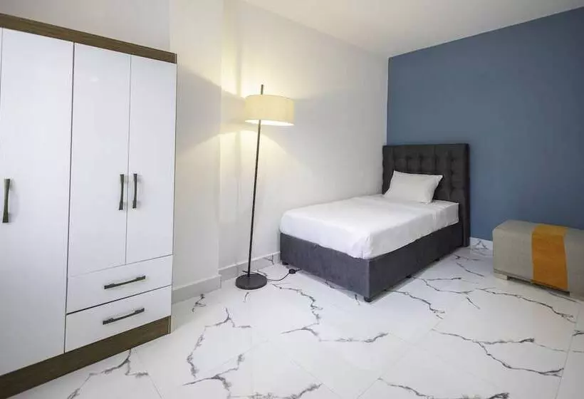 O Beach Boutique Studios