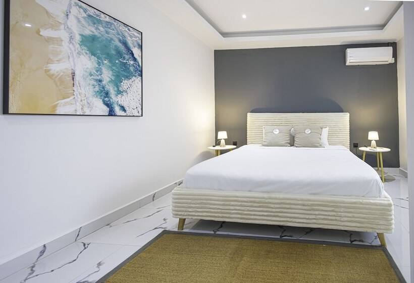 O Beach Boutique Studios