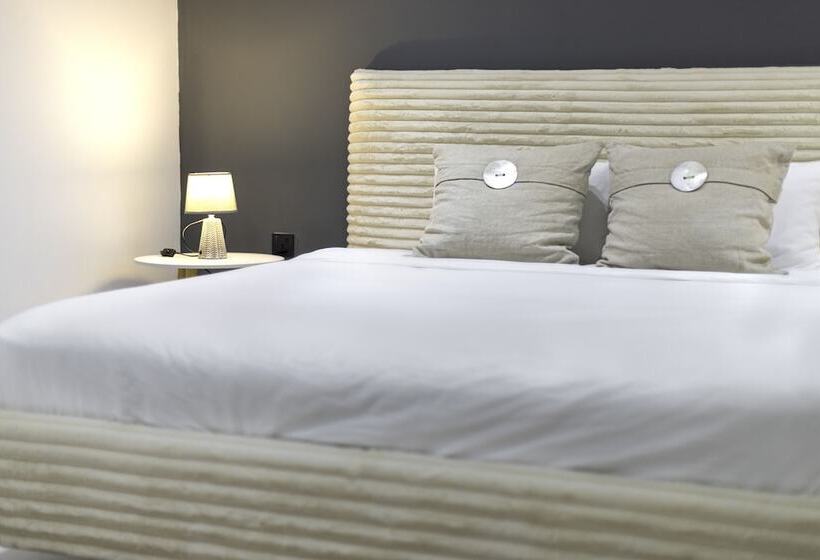 O Beach Boutique Studios