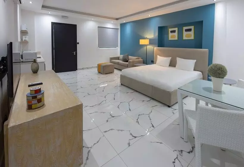 O Beach Boutique Studios