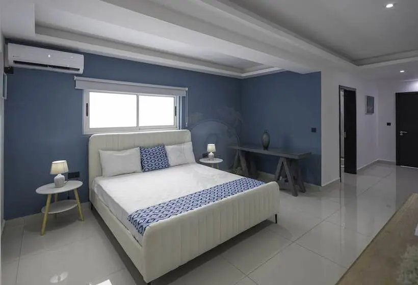 O Beach Boutique Studios