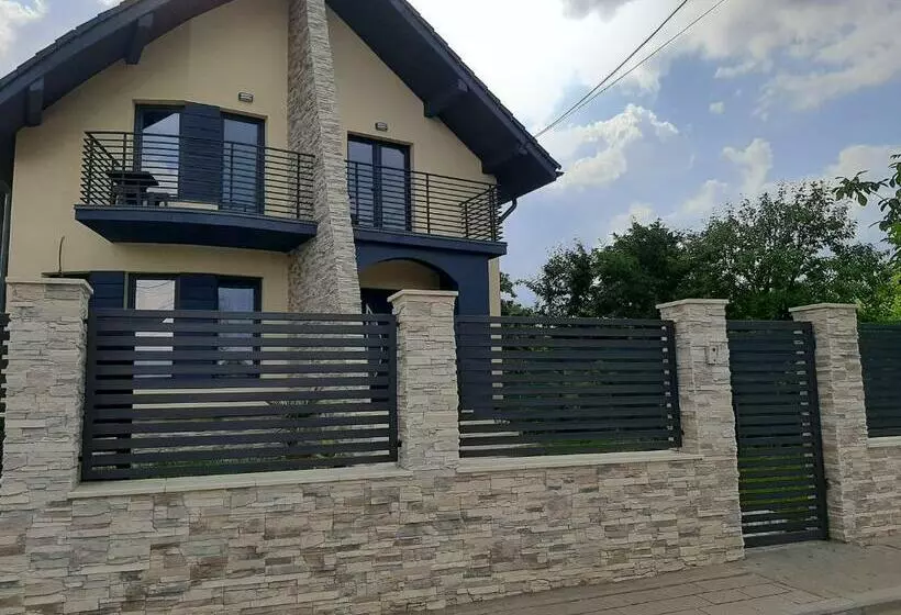 Majatalo Cazare Casa Evelin