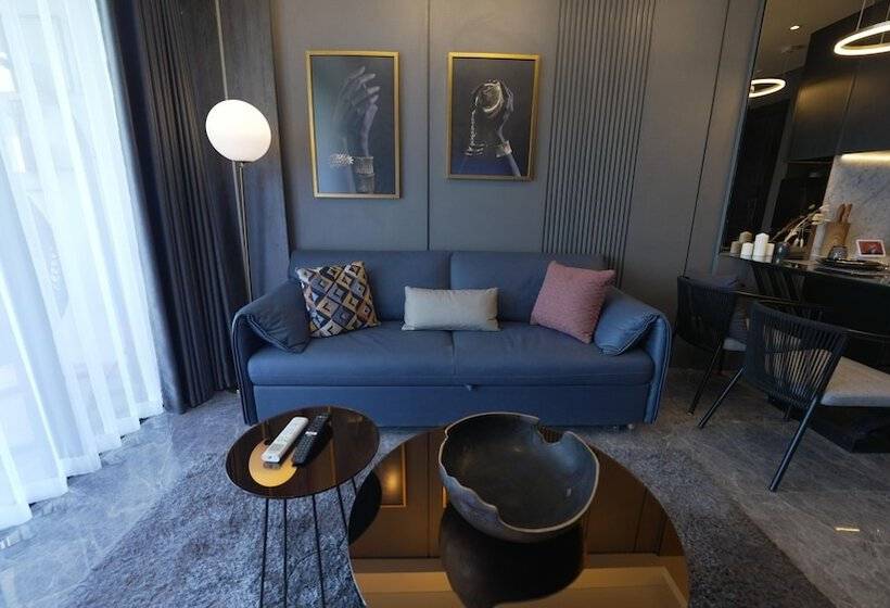 The One Umalas Signature