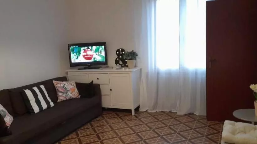 Aamiaismajoitus (B&B) Appartamento Fra Campagna E Mare