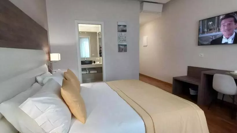 تختخواب و صبحانه Orchid Luxury Suite