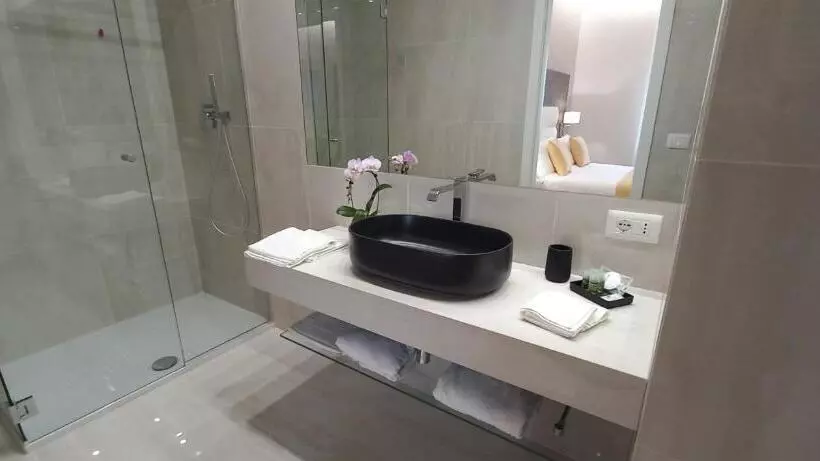 تختخواب و صبحانه Orchid Luxury Suite
