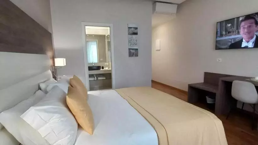 تختخواب و صبحانه Orchid Luxury Suite