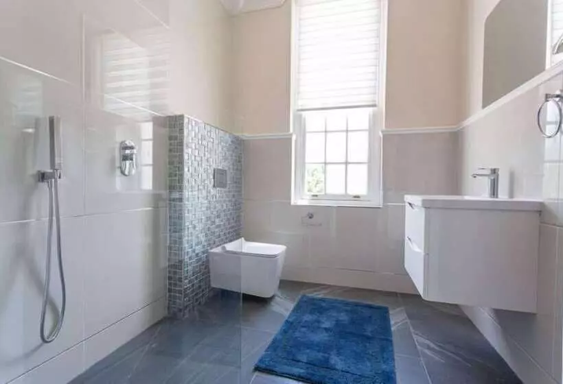 Hotelli Akamah Estate