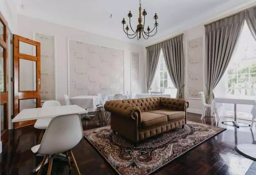 Hotelli Akamah Estate